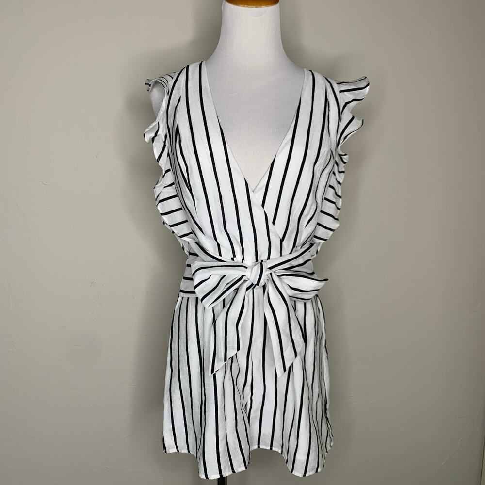 NWT White Black Striped Romper Ruffle Sleeves Sz Large